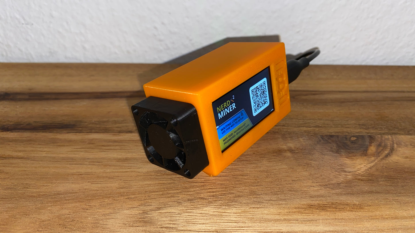 NerdMiner V2 - mit Gehäuse von Makerversum