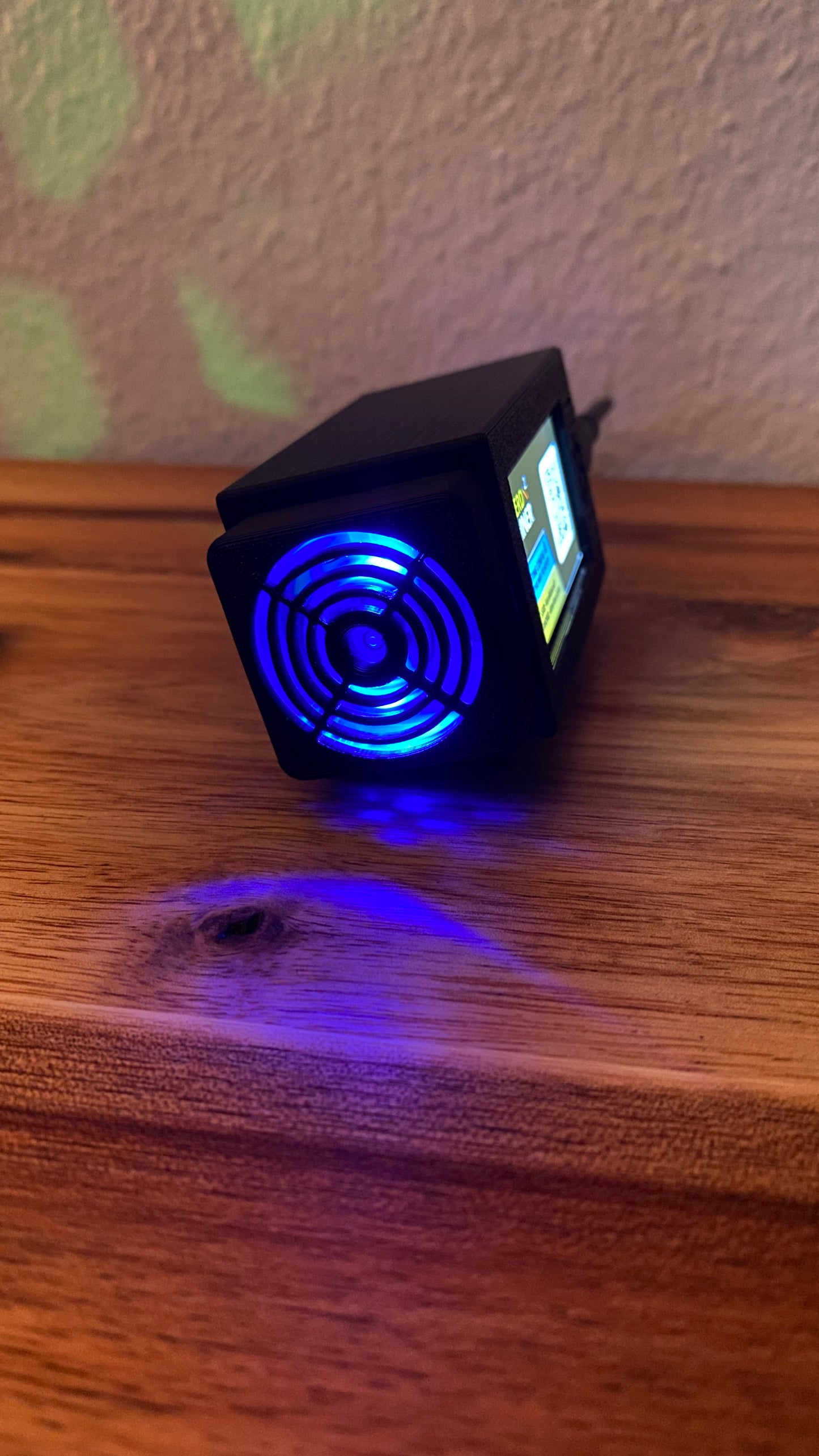 Protective cover / protective grille for 30x30x7 fans
