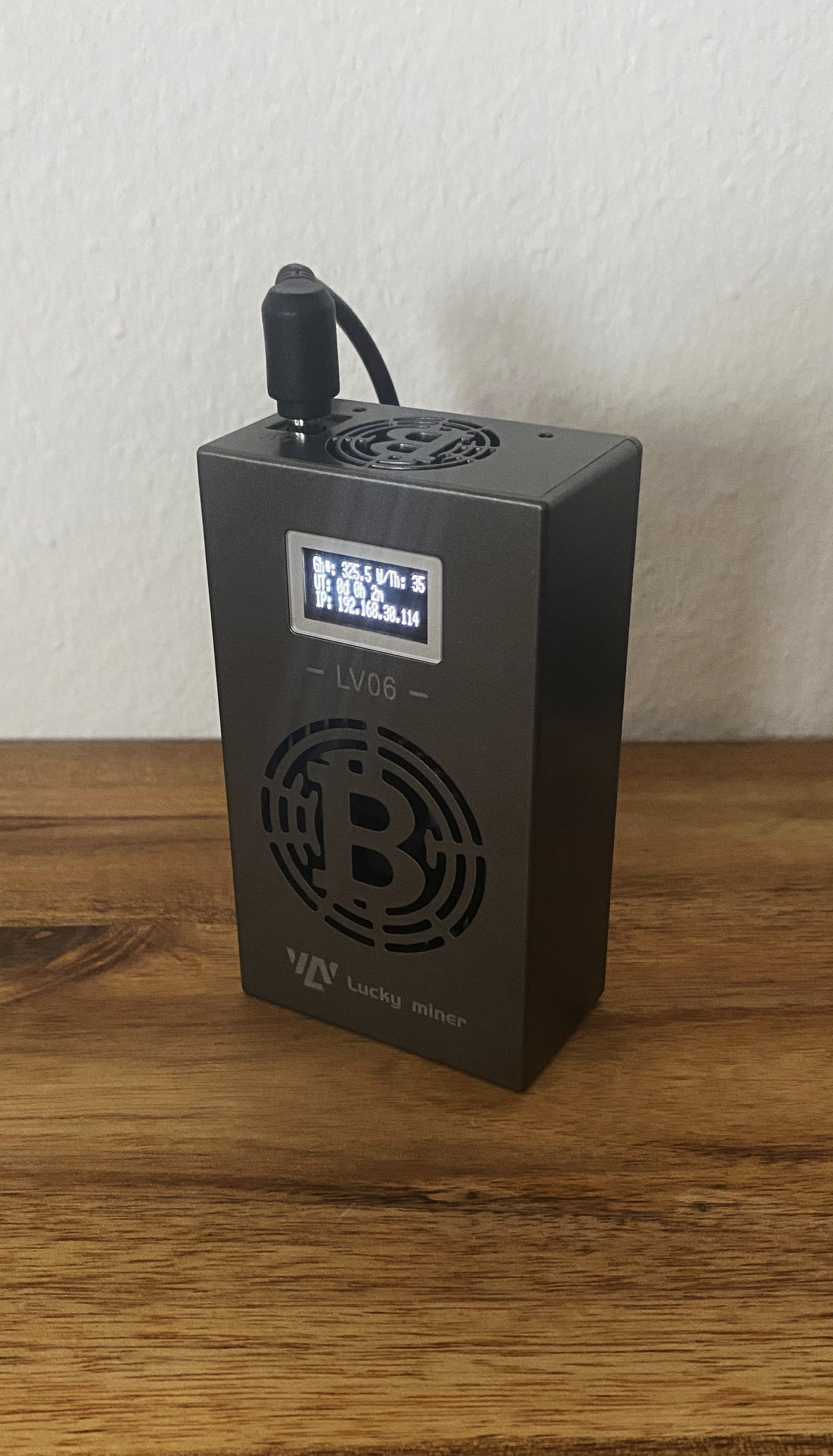 Lucky Miner LV06-Bitcoin ASIC Solo Miner 500Gh/s